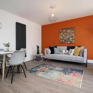 https://northern-heights-flat-at-north-road-with-free-parking.cardiffhotelswales.com