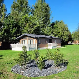https://grosvenor-lodge-with-hot-tub.yorkshirehotels.net